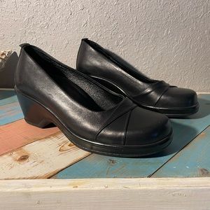 Dansko women’s comfort shoes size 38